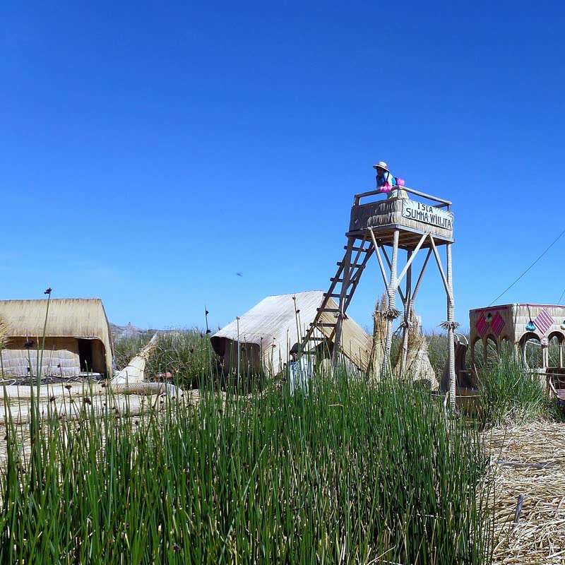Islas flotantes de los Uros